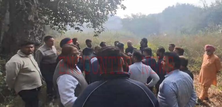 Jalandhar News: Narayan Nagar में जमीनी विवाद को लेकर हुआ हंगामा, देखें वीडियो