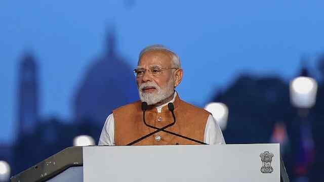 वाराणसी में PM Modi का बड़ा ऐलान, 2036 में ओलंपिक की मेजबानी करेगा भारत