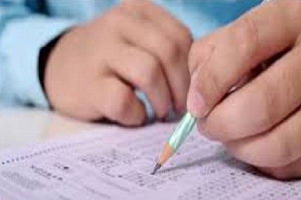 NEET Re-Exam: भारी चूक! छात्र को दे दिया अबू धाबी का सेंटर