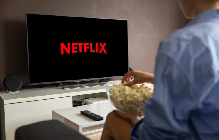 Famous Boxing Match से पहले Netflix का सर्वर हुआ क्रैश!, लाखों Users परेशान, जानें वजह