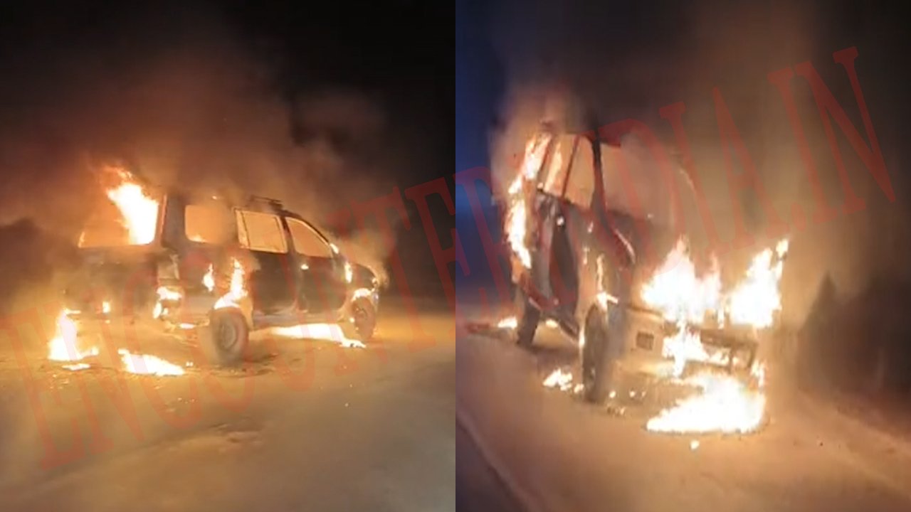चलती Car में हुआ Short Circuit, कुछ ही मिनटों में जलकर हुई राख, देखें वीडियो चलती Car में हुआ Short Circuit, कुछ ही मिनटों में जलकर हुई राख, देखें वीडियो