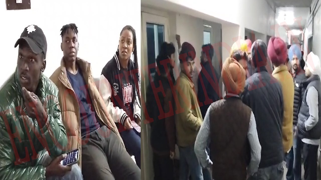 Punjab News: Guru Nanak Dev University में 2 पक्षों में हुआ झगड़ा, विदेशी छात्र घायल, देखें वीडियो Punjab News: Guru Nanak Dev University में 2 पक्षों में हुआ झगड़ा, विदेशी छात्र घायल, देखें वीडियो
