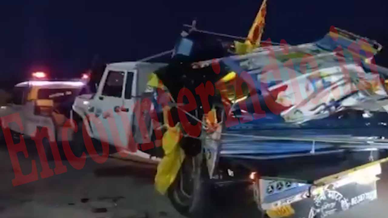 बड़ा हादसाः खाटूश्याम के दर्शनों से लौट रहे श्रद्धालुओं की पिकअप कंटेनर से टकराई, 11 की मौत, देखें वीडियो