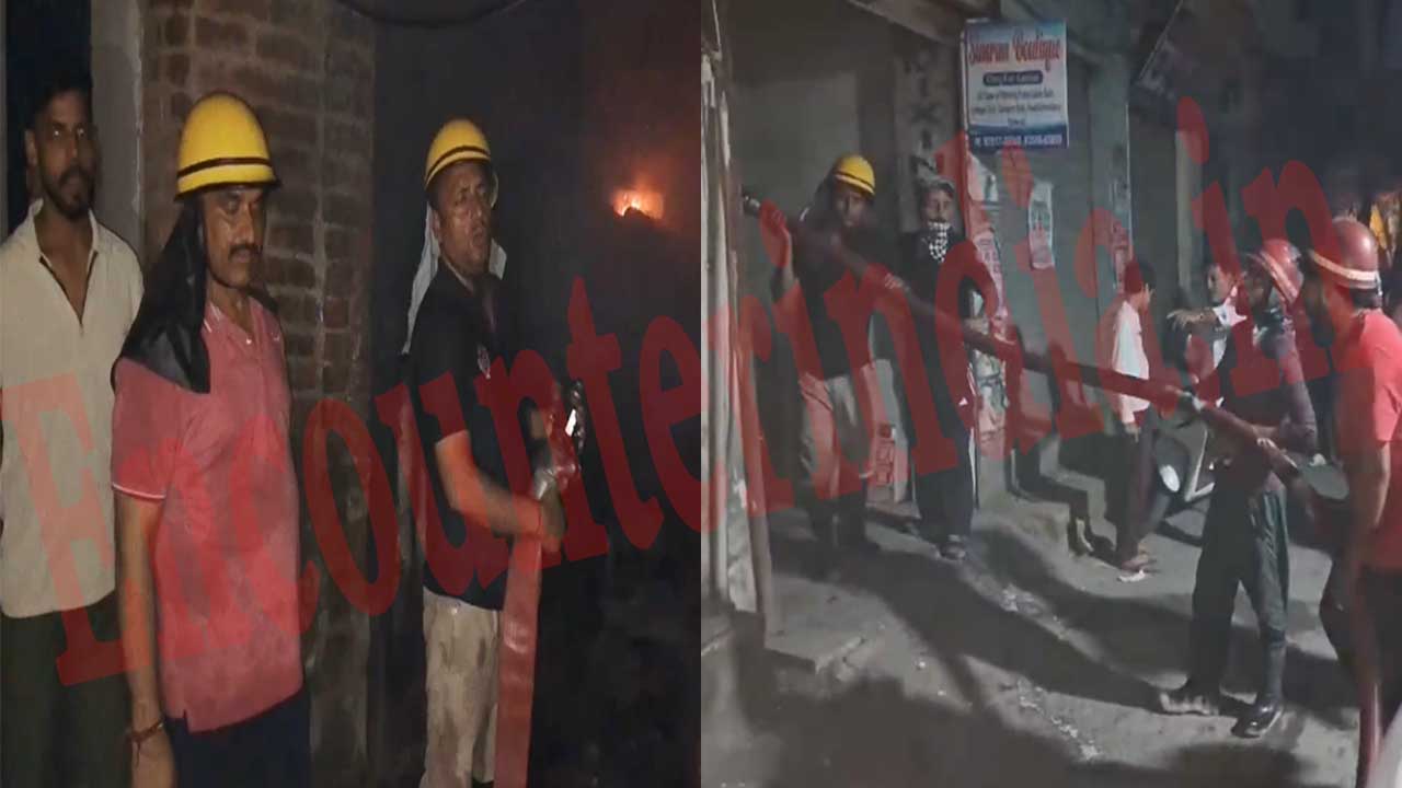 Punjab News: कबाड़ के गोदाम में लगी भीषण आग, देखें वीडियो