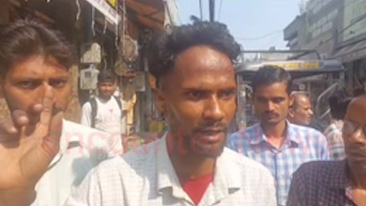 Punjab News: खून से लथपथ बोरी में मिला युवक, शरीर पर मिले धारदार हथियारों के निशान, देखें वीडियो