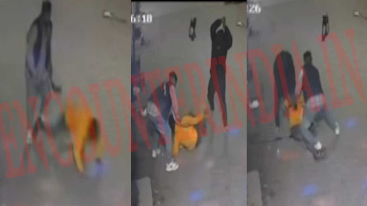 Punjab News: लुटेरों का आतंक, 2 मिनट तक राहगीर को पीटा, फोन व नगदी लेकर हुए फरार, देखें वीडियो