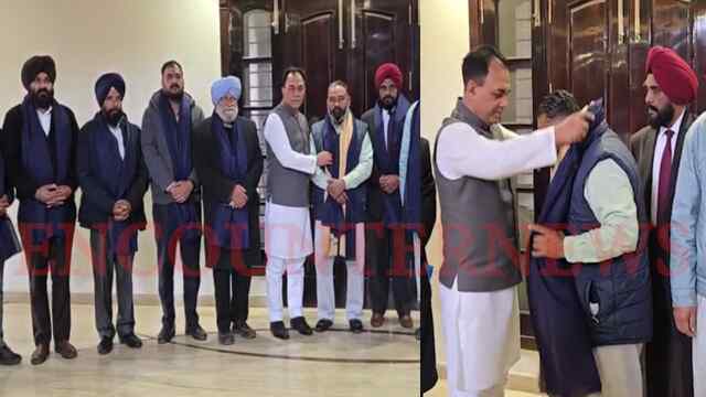 Punjab News: अकाली दल को झटका, Aam Aadmi Party में शामिल हुए कार्यकर्त्ता, देखें वीडियो