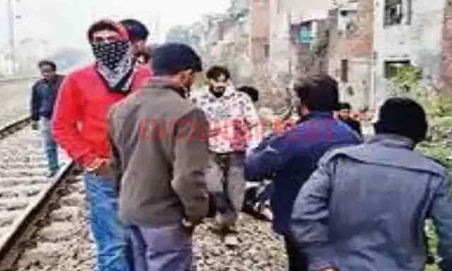 Punjab News: पतंग लूटने के दौरान हुआ हादसा, ट्रेन की चपेट में आने से 2 बच्चों की मौत