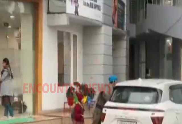 Punjab News: स्कूल को बम से उड़ाने की मिली धमकी, बच्चों की हुई छुट्टी
