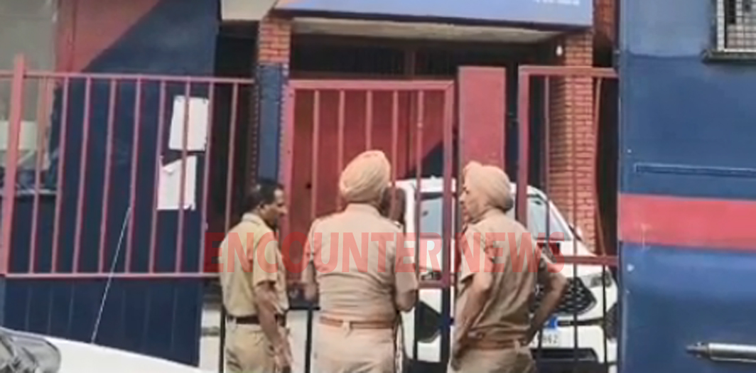 Punjab News: विवादों में आई केंद्रिय जेल, 15 फोन और Wi-Fi Dongle बरामद