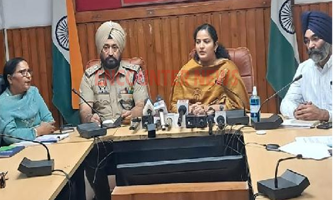Punjab News: 4 नौजवानों की मौत के बाद पुलिस का एक्शन, 4 मेडिकल स्टोर किए सील