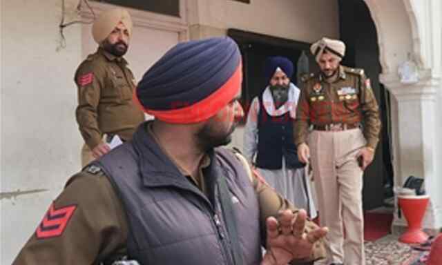 Punjab News: श्री अकाल तख्त साहिब पहुंचे CP और SSP, जत्थेदार को दिया स्पष्टीकरण