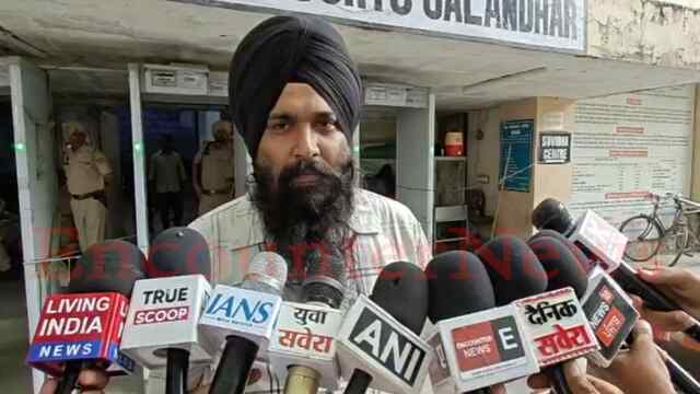 Jalandhar News: MP Amritpal Singh के साथी को कोर्ट में किया पेश, देखें वीडियो