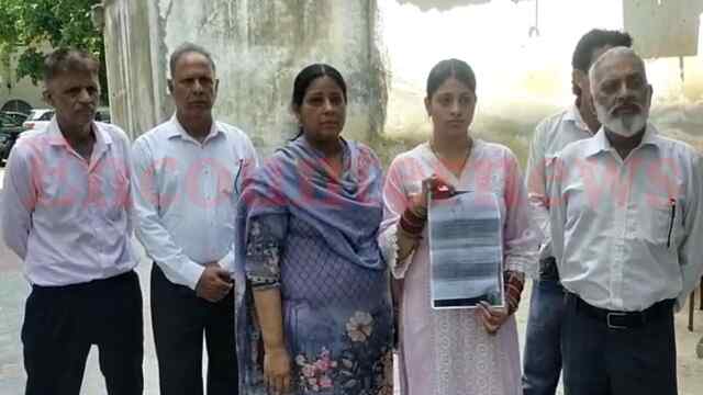 Jalandhar News: महिला ने पति और ससुराल पक्ष पर लगाए आरोप, CP Office दी शिकायत, देखें वीडियो