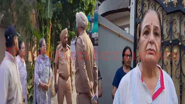 Punjab News: महिला के कानों से बाइक सवार लुटेरे ने झपटे सोने के टॉप्स, देखें वीडियो