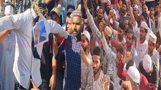 Punjab News: खामेनेई की मौत को लेकर शाही इमाम आया बयान, देखें वीडियो