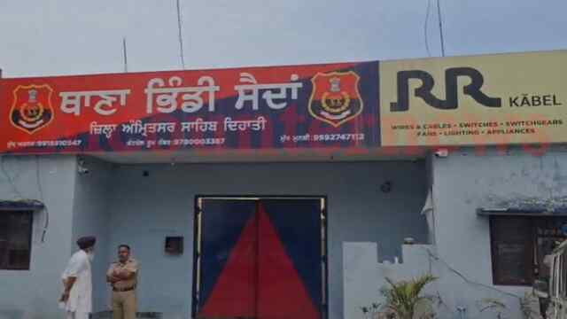 Punjab News: बाइक सवारों ने किया हैंड ग्रेनेड से हमला! थाने के गेट किए बंद, देखें वीडियो