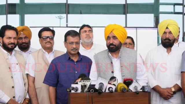 Punjab दौरे पर पहुंचे Arvind Kejriwal, CM Mann का आया बयान, देखें Live