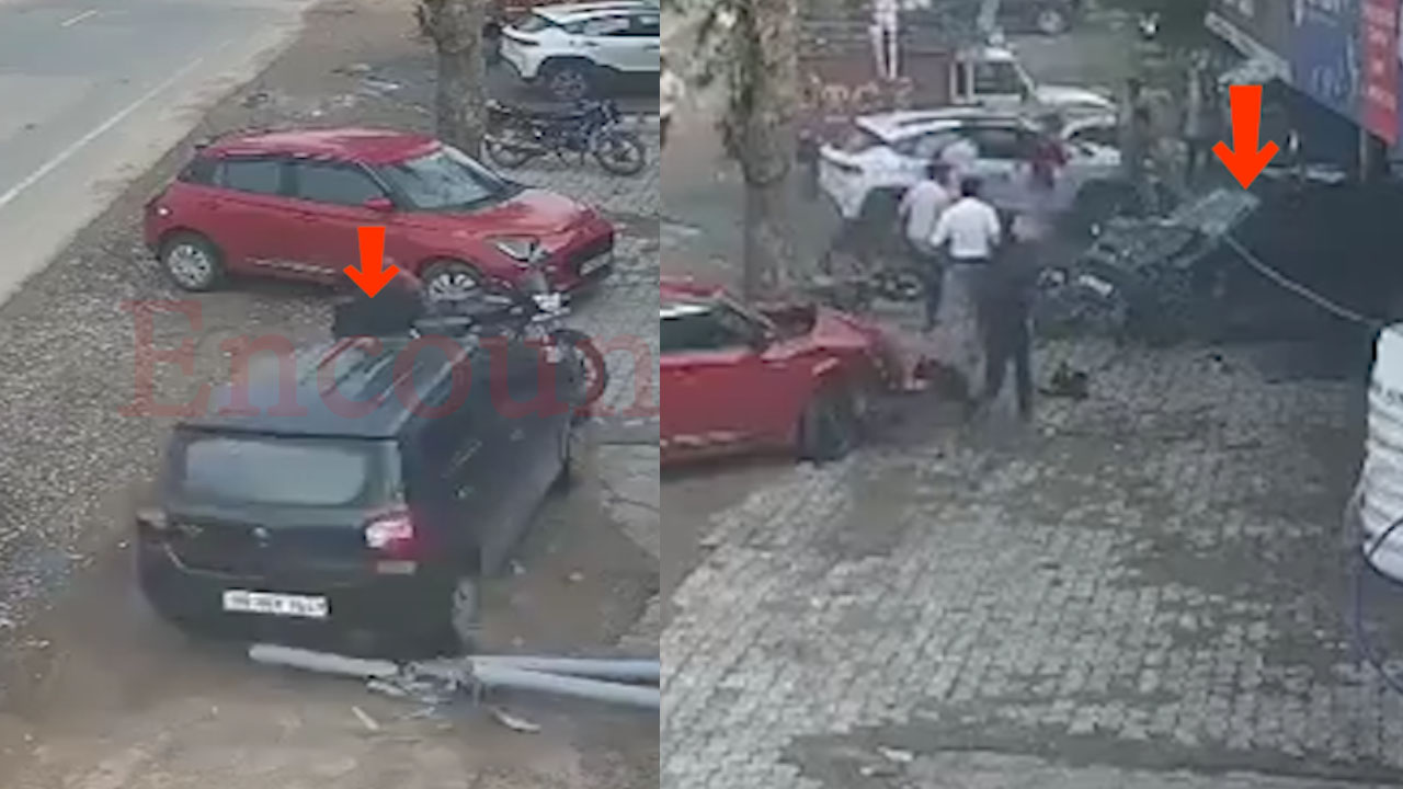 दर्दनाक हादसाः तेज रफ्तार कार का कहर, 10 फीट हवा में उछलकर 40 फीट दूर गिरा नौजवान, मौत, देखें वीडियो