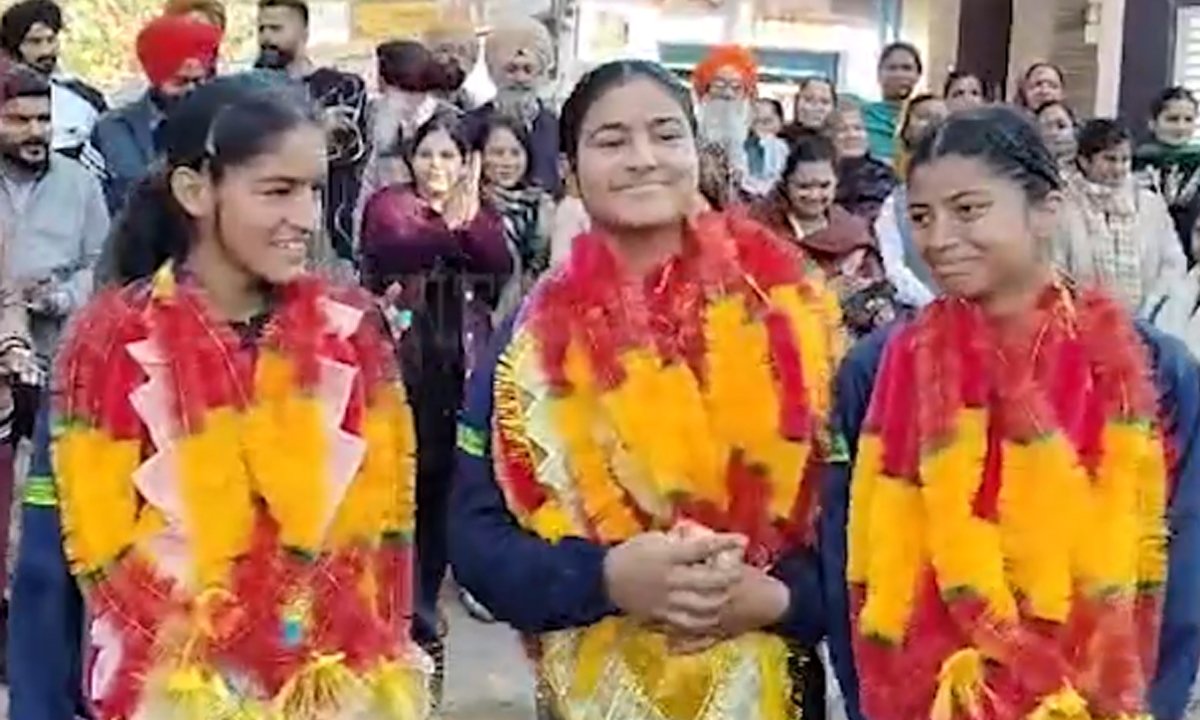 Punjab News: कबड्डी प्रतियोगिता में स्कूल ऑफ एमिनेंस के छात्रों ने रजत पदक जीता, देखें वीडियो