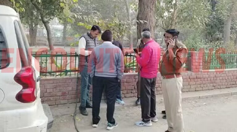 पुलिस और बदमाशों में चली गोलियां, 2 ढेर, कर्मी घायल