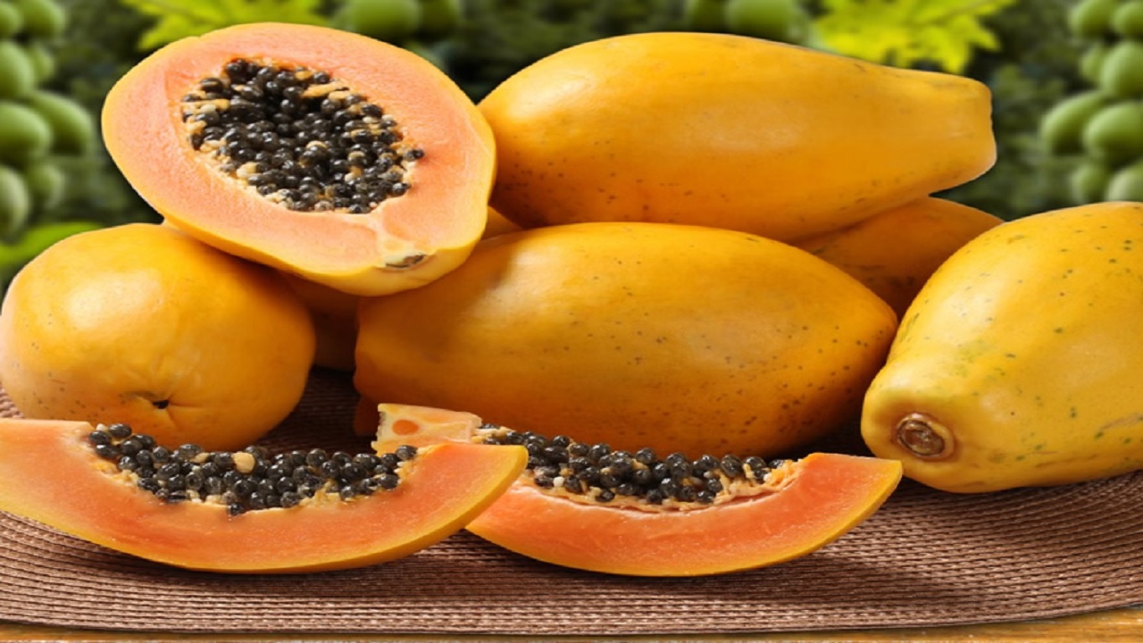 Immunity, Skin और Eyes के लिए Healthy है Papaya, लेकिन इन लोगों को बनानी चाहिए दूरी