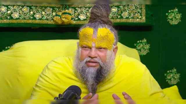 ‘कुल का भ्रम हटा दो’, भक्त के प्रश्न का Premanand Maharaj ने कुछ ऐसा दिया जवाब