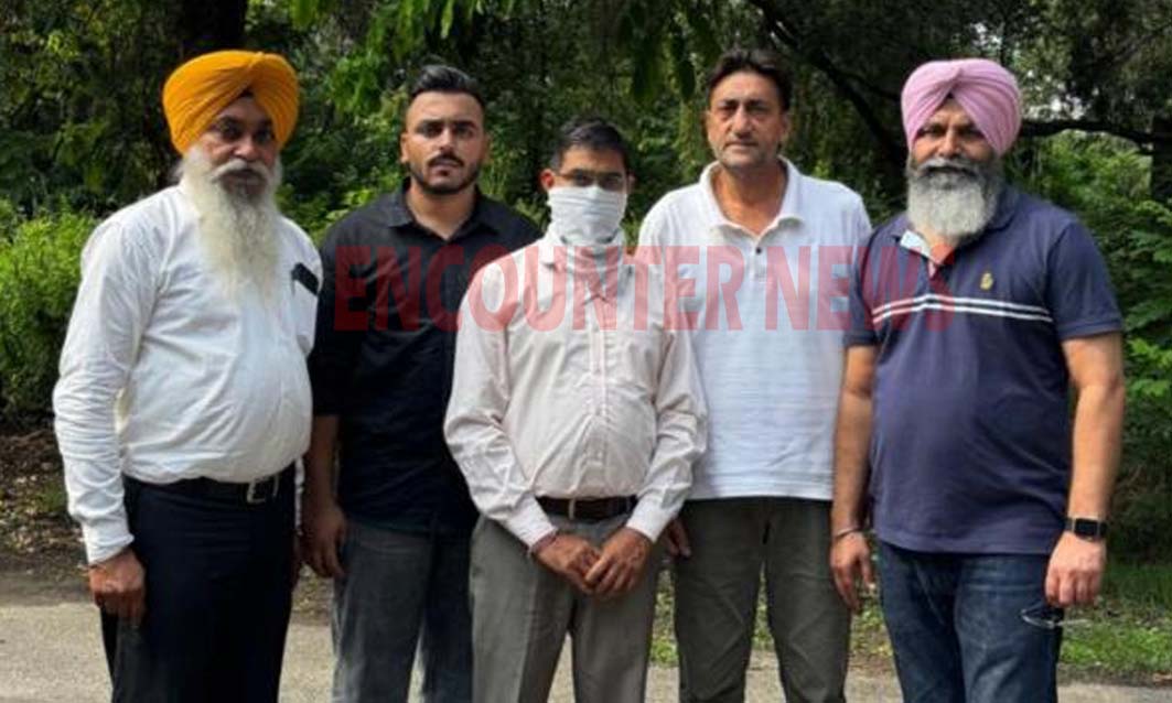 Punjab News: 10 हजार रुपए रिश्वत लेते रंगे हाथों क्लर्क गिरफ्तार
