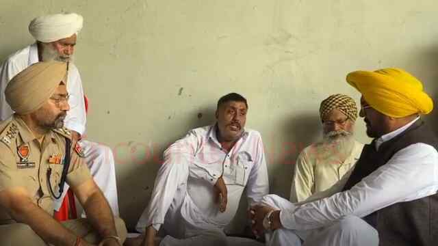 Jalandhar News: फौजा सिंह के घर पहुंचे पूर्व मंत्री Kuldeep Dhaliwal, देखें वीडियो