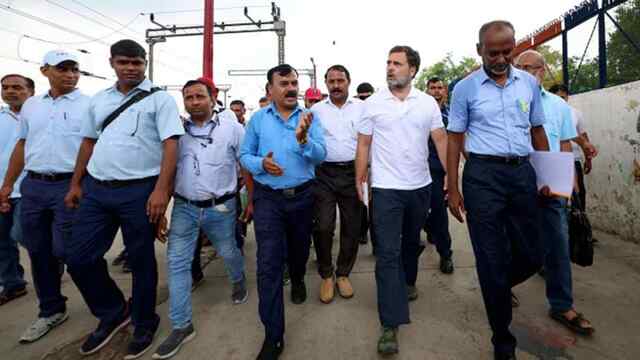 सरकार ने लोको पायलटों के जीवन को रेल की पटरी से उतार दिया: Rahul Gandhi