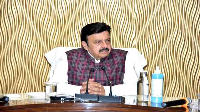 ‘एक पेड़ मां के नाम’ बने जनआंदोलन, हर व्यक्ति लगाए और संभाले एक पौधा: राव नरबीर सिंह