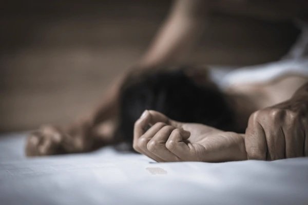 गजक खिलाकर नर्स को अगवा कर किया गैंगरेप, महिला सहित 4 गिरफ्तार