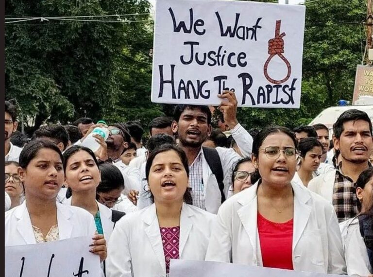 Medical college में नया बवाल, 50 सीनियर डॉक्टरों ने दिया सामूहिक इस्तीफा, जानें वजह