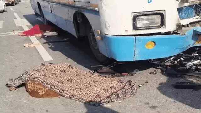 Roadways Bus ने स्कूटी को मारी जोरदार टक्कर, गर्भवति महिला सहित 3 की मौत