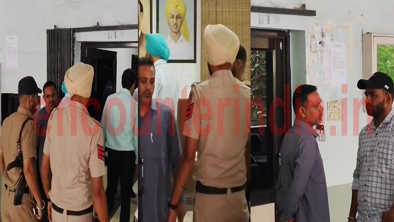 Jalandhar News: RTO Office में विजिलेंस की दबिश, कमरे को बंद कर खंगाला जा रहा रिकार्ड, देखें वीडियो