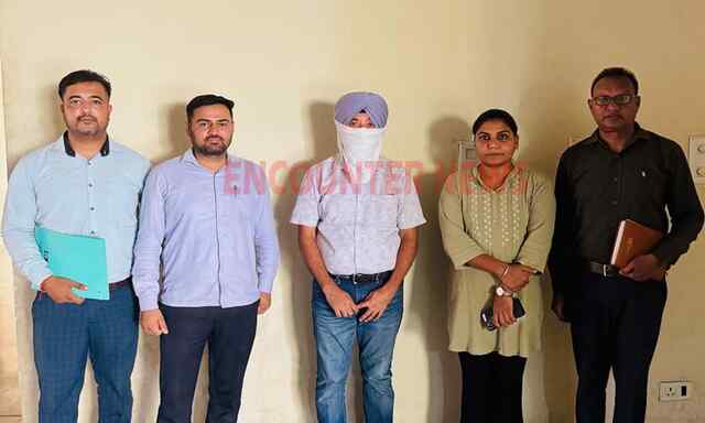 Jalandhar News: रिश्वत मांगने के आरोप में साइंस मास्टर-कम-कानूनी सलाहकार गिरफ्तार