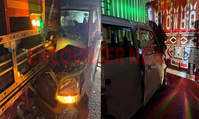 Jalandhar News: Flyover पर ट्रक और कार में हुई भीषण टक्कर, गाड़ी के उड़े परखच्चे, देखें वीडियो