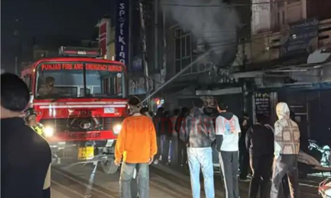 Punjab News: घर में आग लगने से सामान जलकर खाक