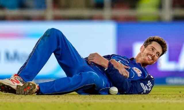 IPL 2026 में Mumbai Indians को लगा झटका, सीजन से बाहर हुआ ये दिग्गज आलराउंडर