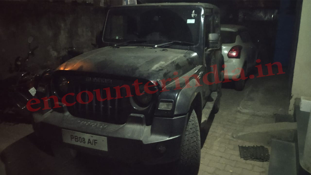 Jalandhar News: थार सवार युवकों ने नाके पर खड़ी पुलिस पर की फायरिंग