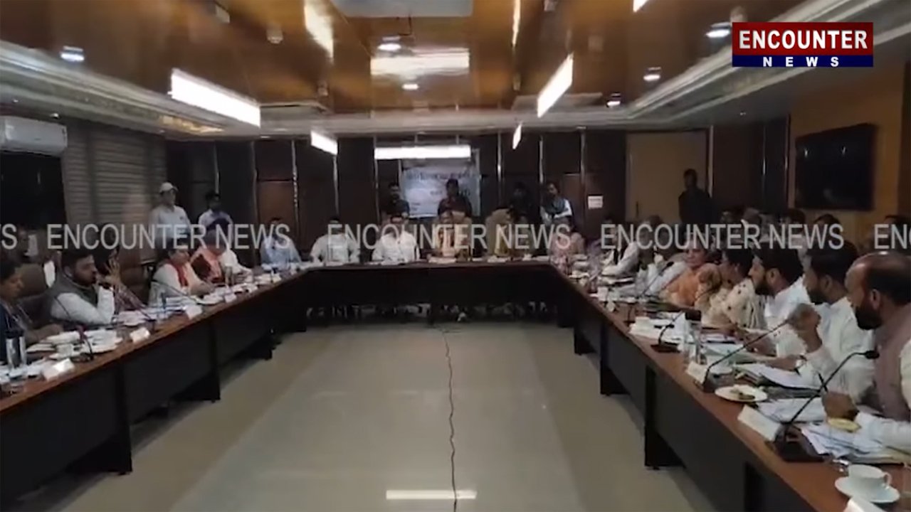 नगर निगम में 300 करोड़ रुपए का बजट किया पेश, देखें वीडियो