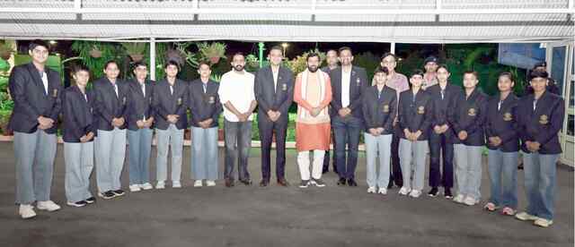 मुख्यमंत्री Nayab Singh Saini से मिली Junior महिला Handball Team