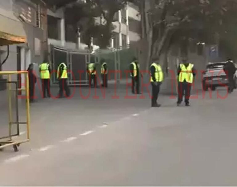 40 स्कूलों को बम से उड़ाने की धमकी मिलने से मचा हड़कंप, बच्चों को भेजा वापस