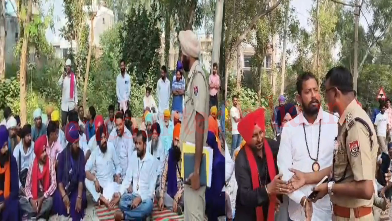Punjab News: वाल्मीकि संगठन का प्रदर्शन, बेअदबी और जातीय भेदभाव के लगाए आरोप, देखें वीडियो