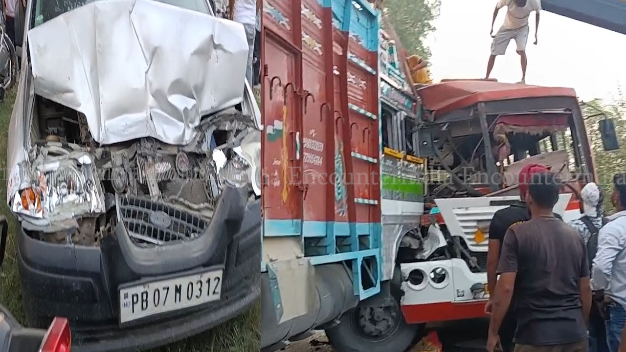 Punjab News: बस और ट्रक की भयानक टक्कर, देखें वीडियो
