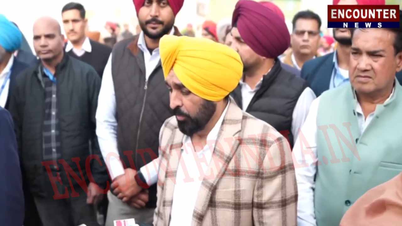 Punjab News: CM Bhagwant Singh Mann ने इस इलाके से डाली वोट, दिया ये संदेश, देखें LIVE