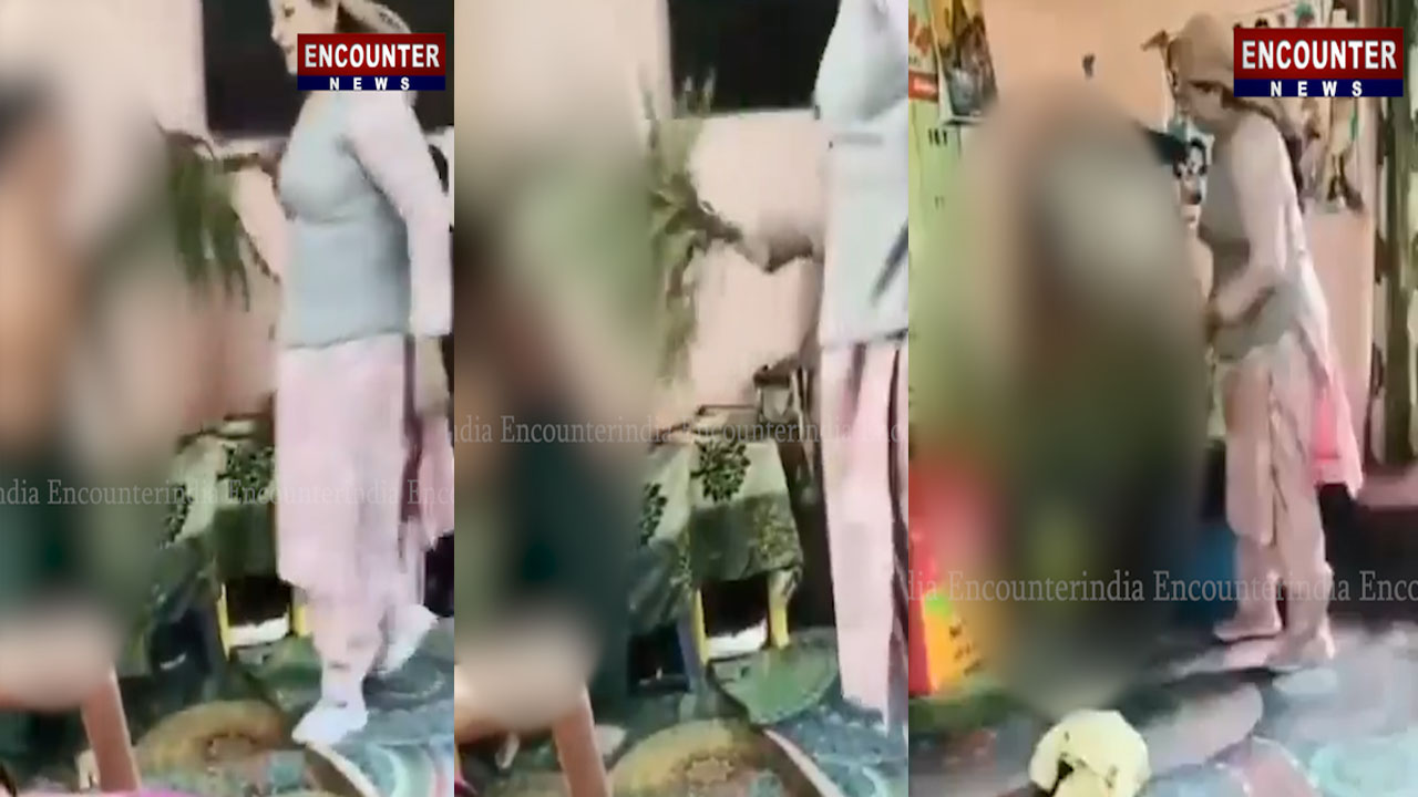 टीचर ने स्कूल में बच्चे को नंगा करके पीटा, सस्पेंड के आदेश जारी, देखें वीडियो