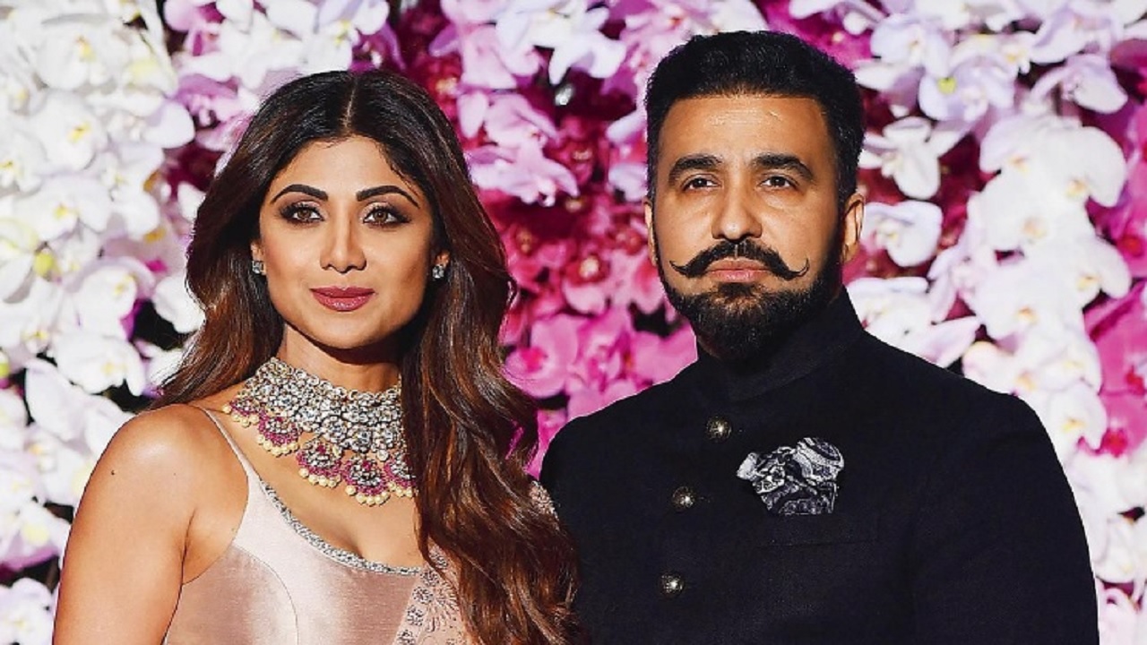Bombay High Court से Shilpa Shetty को बड़ा झटका, कोर्ट ने नहीं दी विदेश जाने की अनुमति