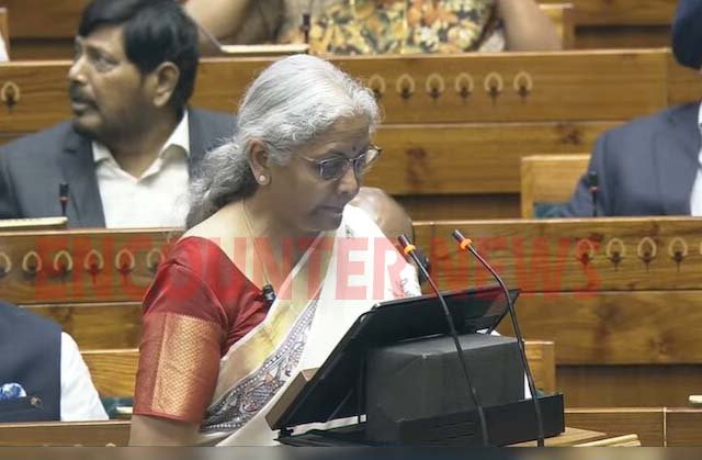 नए रिजीम में बड़ा Tax कट, 12 लाख तक की कमाई पर अब नहीं लगेगा टैक्स
