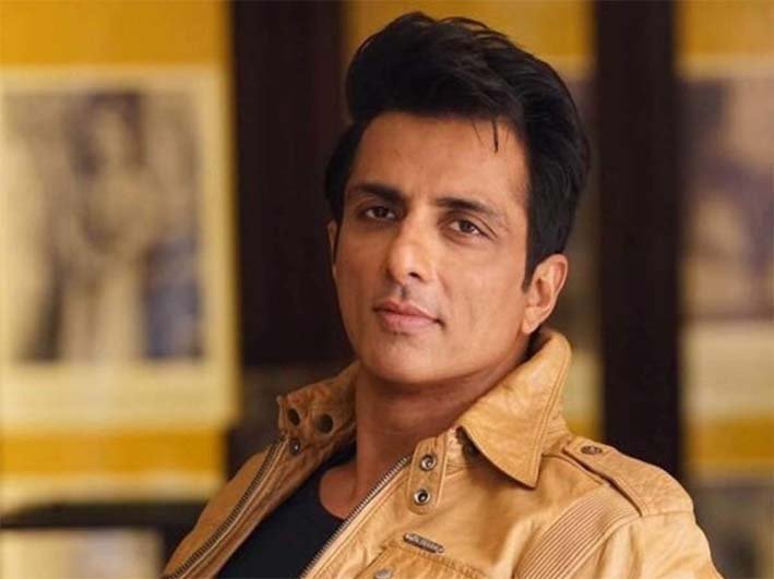 Punjab News: बॉलीवुड अभिनेता Sonu Sood के खिलाफ वारंट जारी, देखें वीडियो